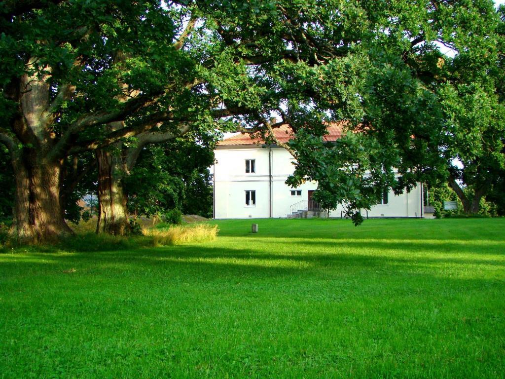 Haemeenkylaen Kartano Вантаа Экстерьер фото